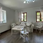 Na Navsi 19 U Hluboke * Hrdejovice