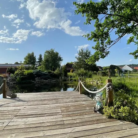 Na Návsi 19 U Hluboké *